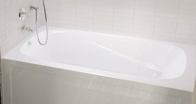 Yếm bồn tắm là gì? Bồn tắm có chân yếm là gì?